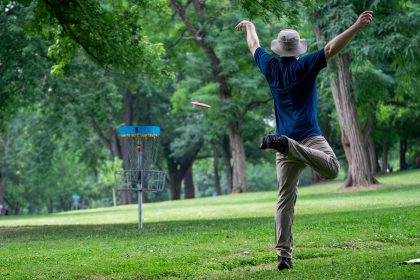 Etiquette on the Links: A Disc Golfer's Guide to Respectful Play